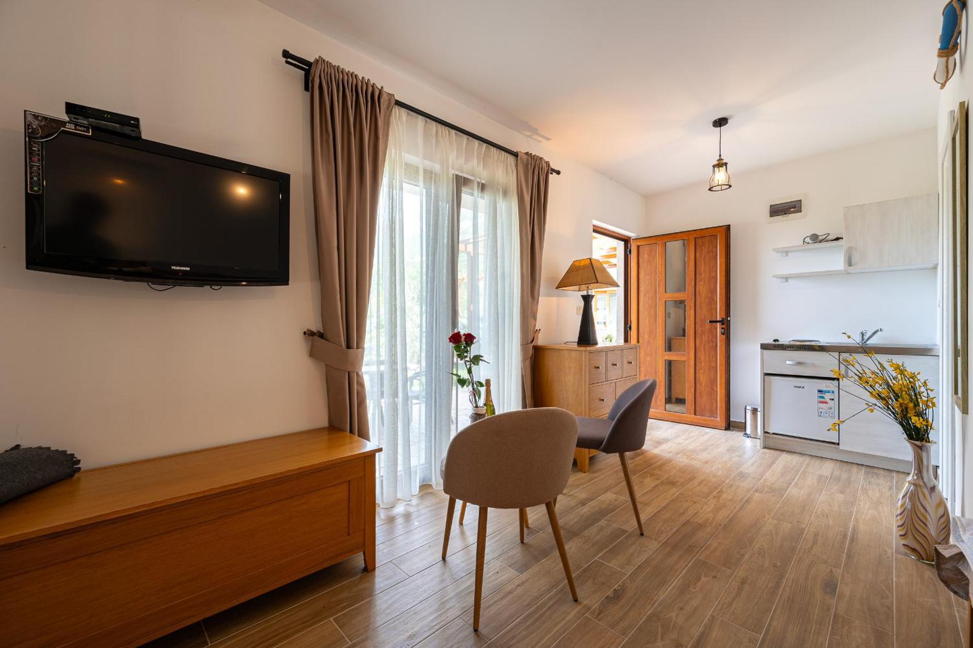 Sunset & Sunrise Villas In Stanisici-Two Villas With Common Pool Будва Екстериор снимка