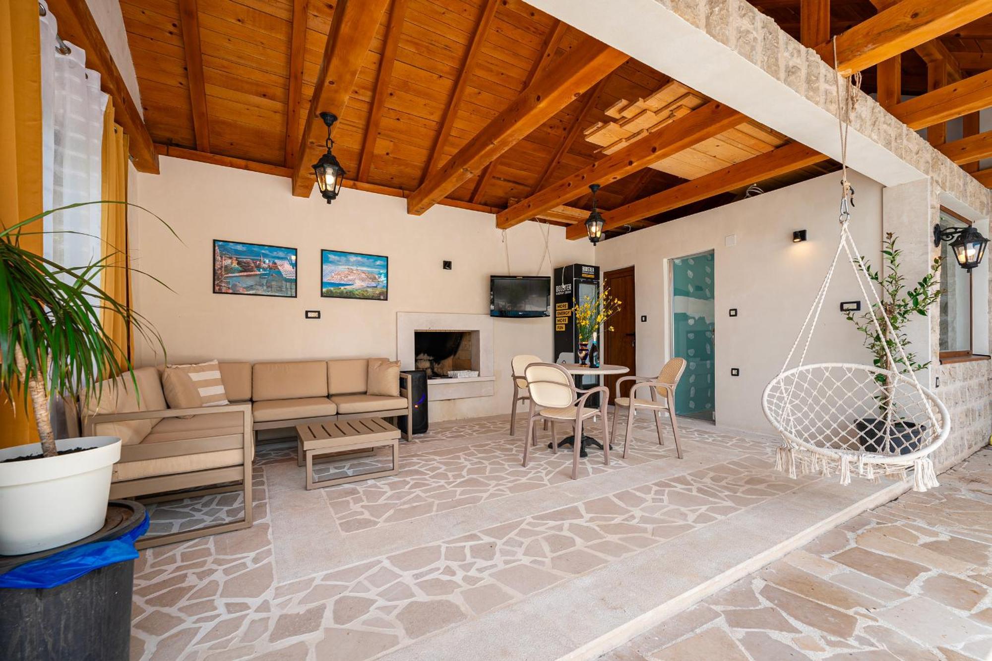 Sunset & Sunrise Villas In Stanisici-Two Villas With Common Pool Будва Екстериор снимка