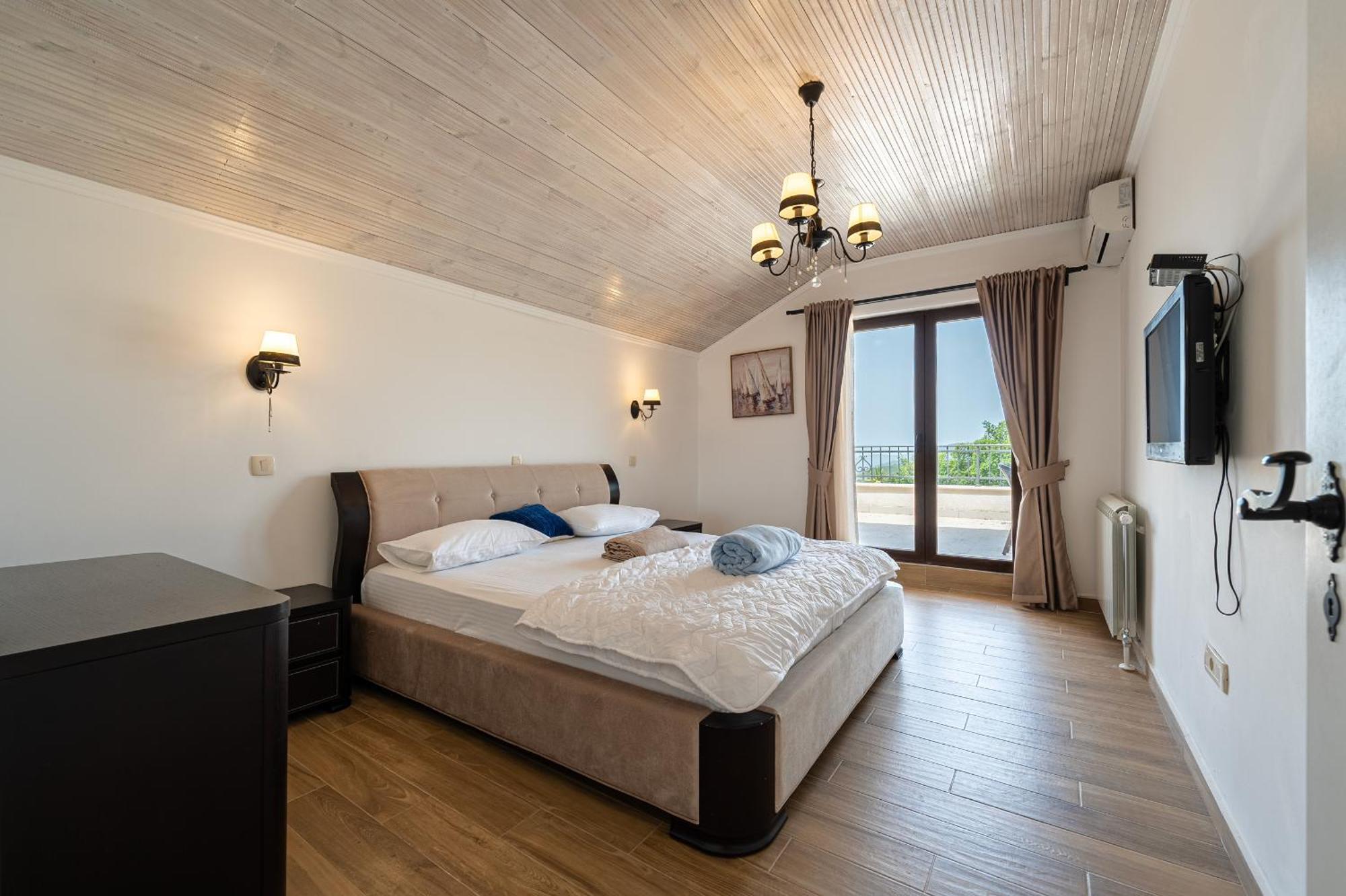 Sunset & Sunrise Villas In Stanisici-Two Villas With Common Pool Будва Екстериор снимка