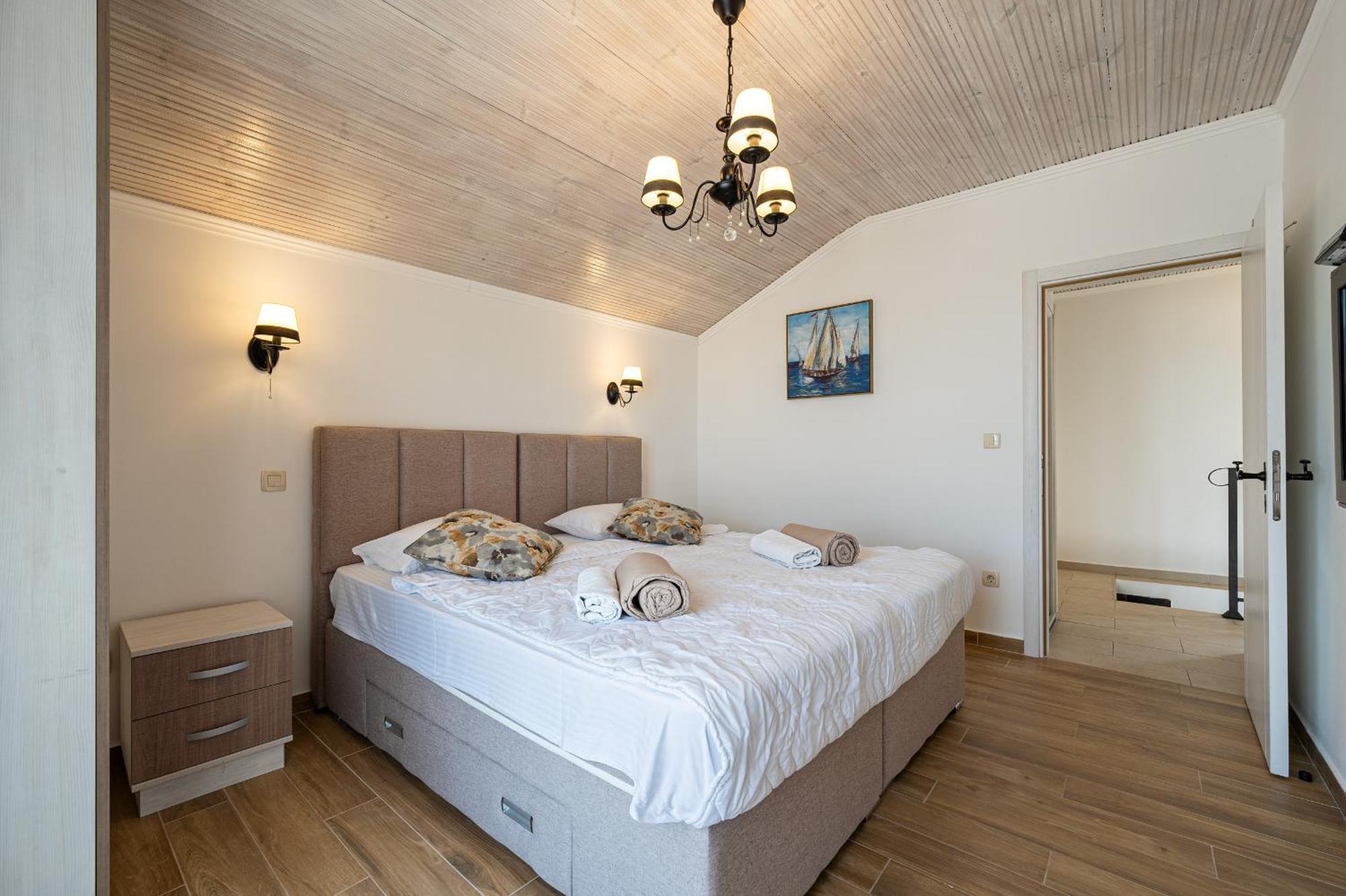 Sunset & Sunrise Villas In Stanisici-Two Villas With Common Pool Будва Екстериор снимка
