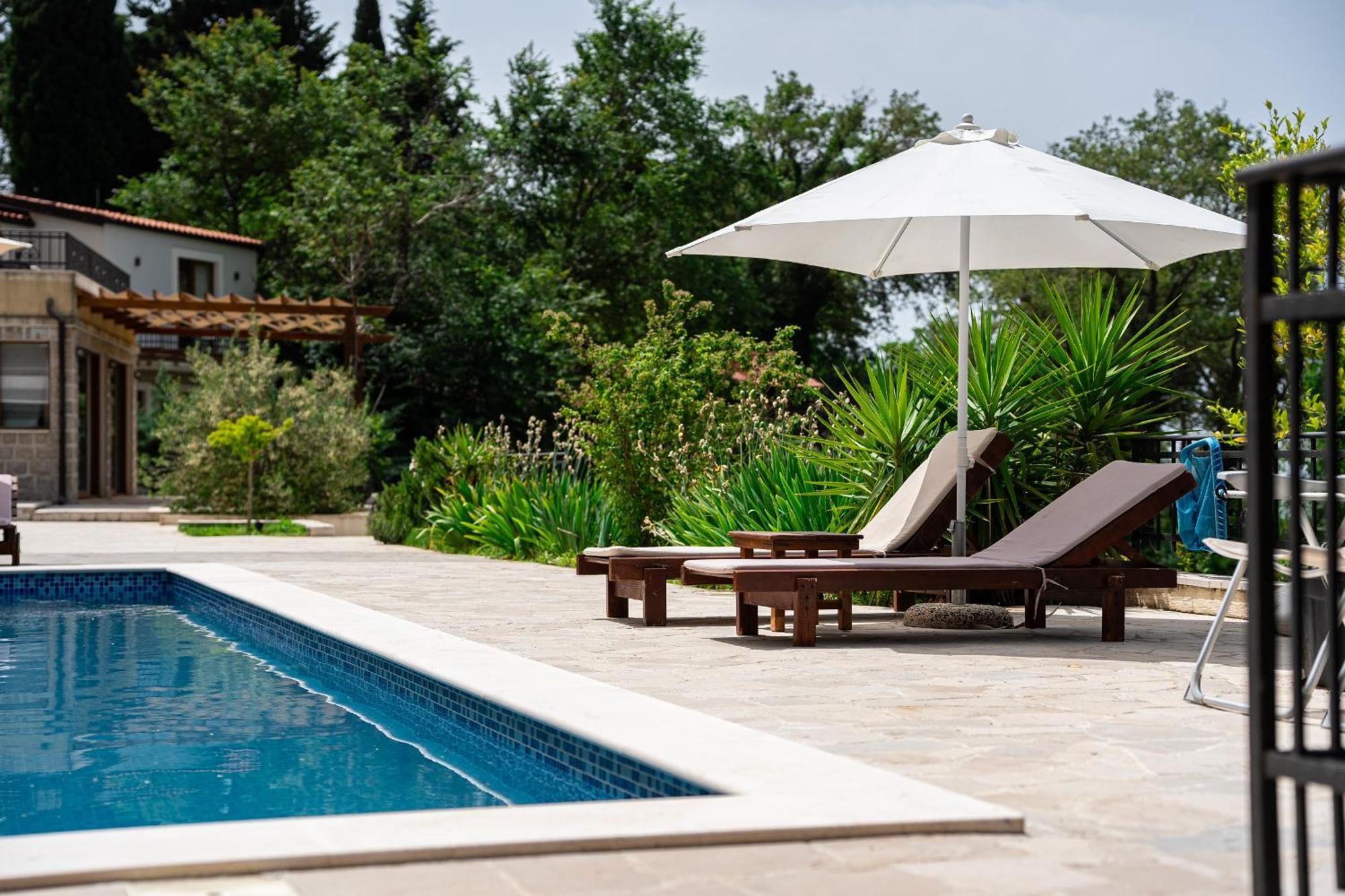 Sunset & Sunrise Villas In Stanisici-Two Villas With Common Pool Будва Екстериор снимка