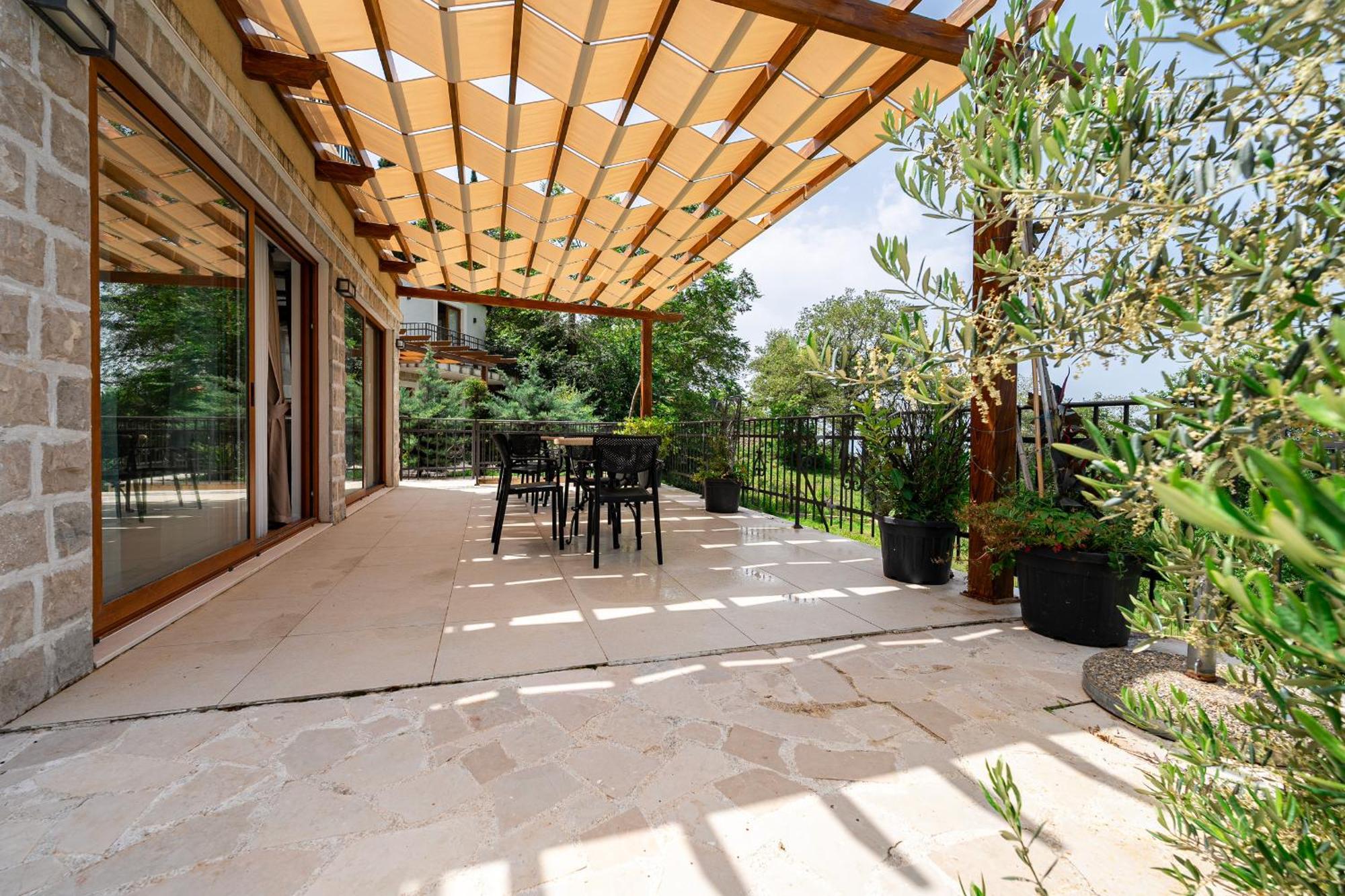 Sunset & Sunrise Villas In Stanisici-Two Villas With Common Pool Будва Екстериор снимка