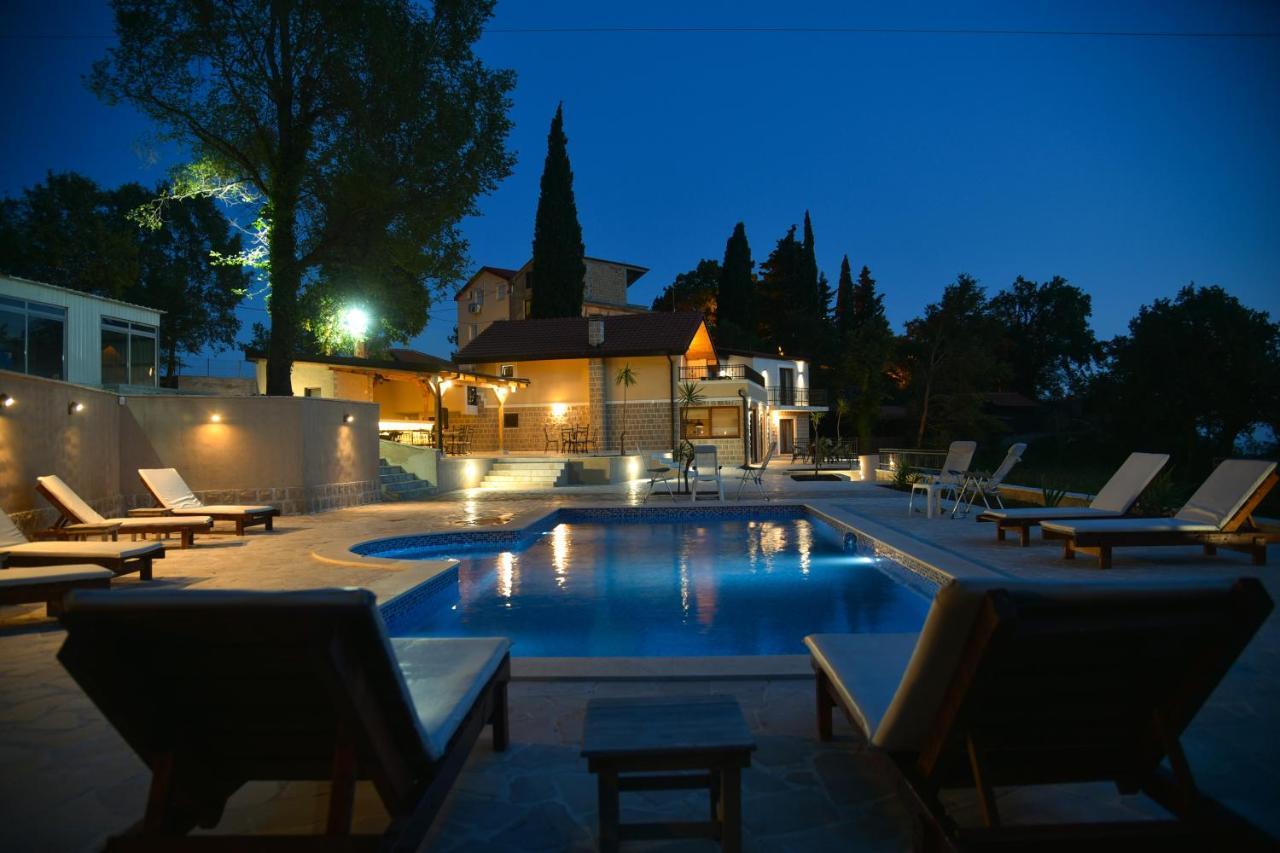 Sunset & Sunrise Villas In Stanisici-Two Villas With Common Pool Будва Екстериор снимка
