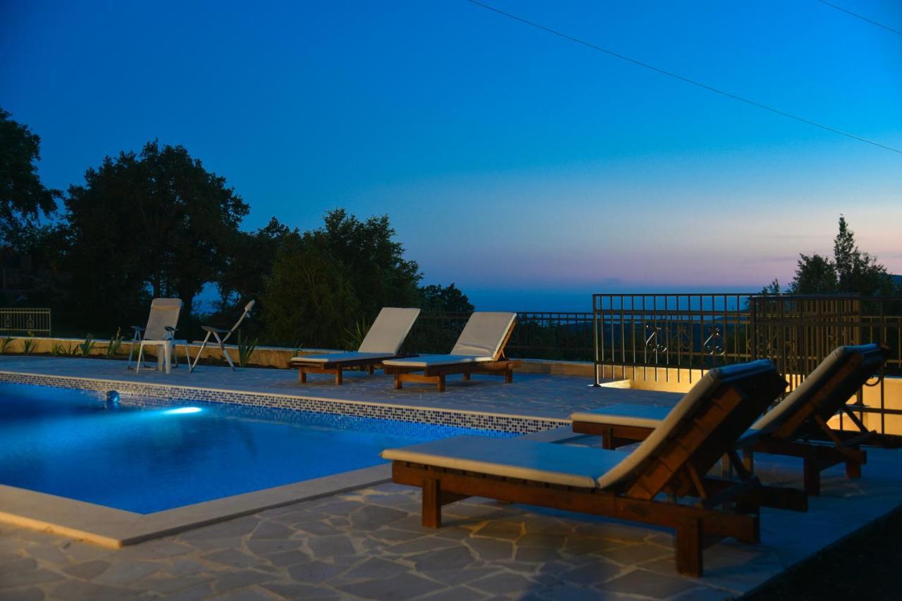 Sunset & Sunrise Villas In Stanisici-Two Villas With Common Pool Будва Екстериор снимка